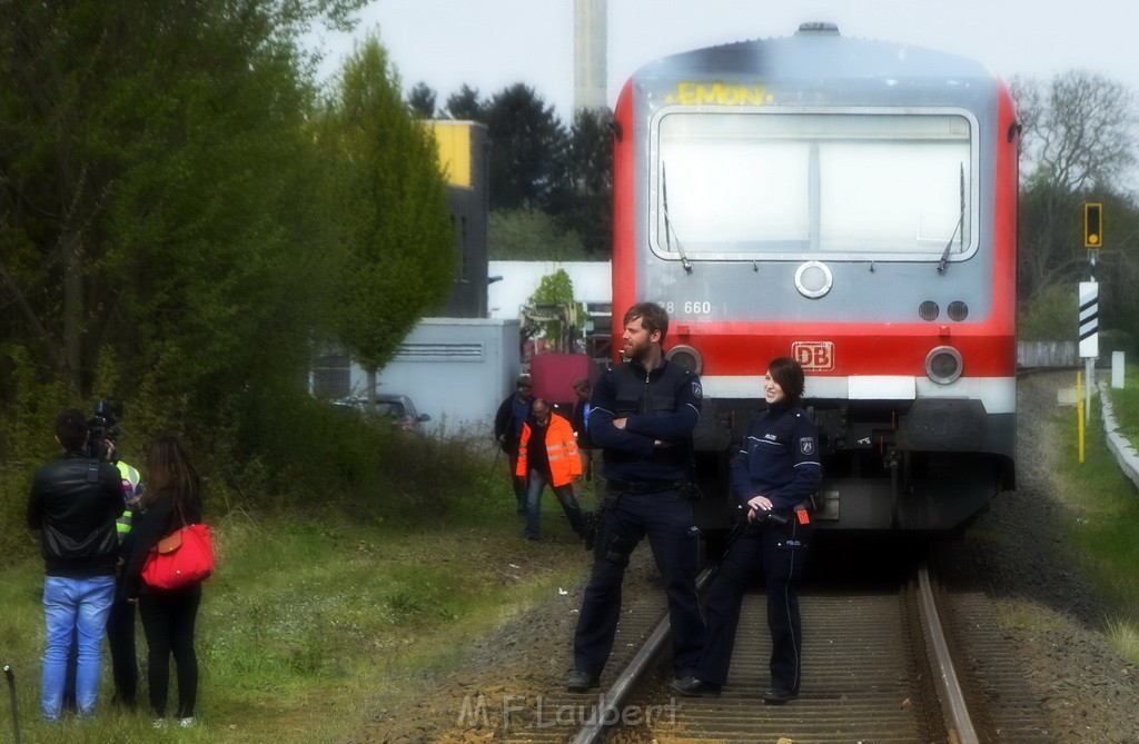 Schwerer VU LKW Zug Bergheim Kenten Koelnerstr P408.JPG - Miklos Laubert